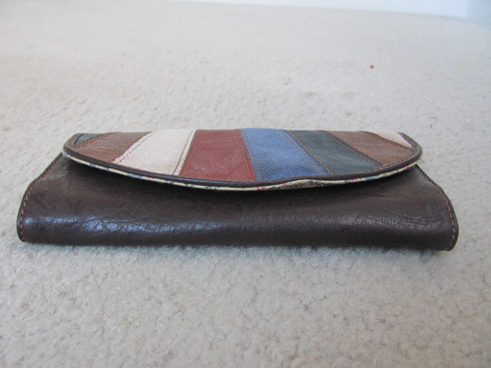 Axcess Women’s Brown W/ Multicolored Design Large Size Wallet-New