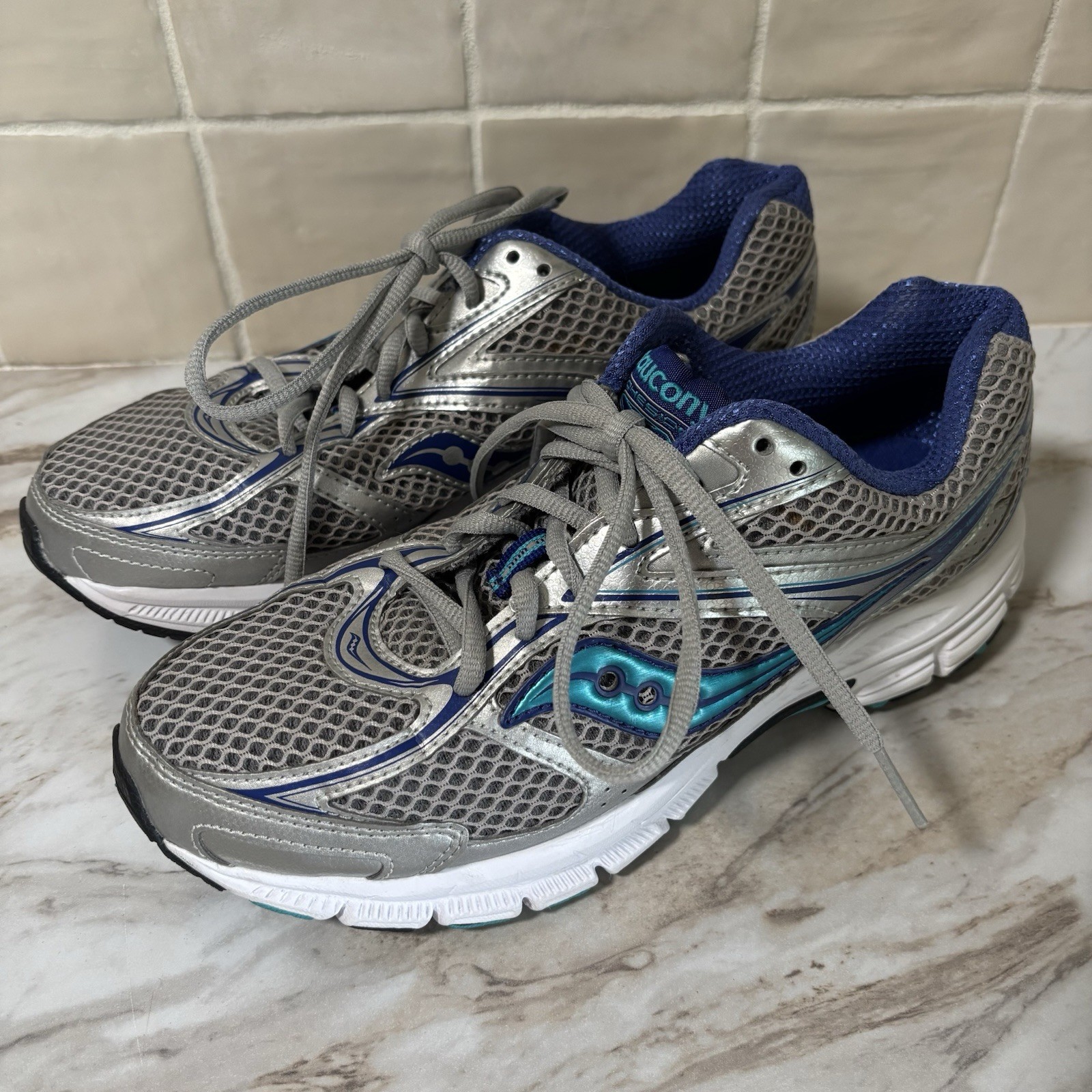 Saucony Cohesion XT-600 #S15228-18 – Women’s size 9 Wide