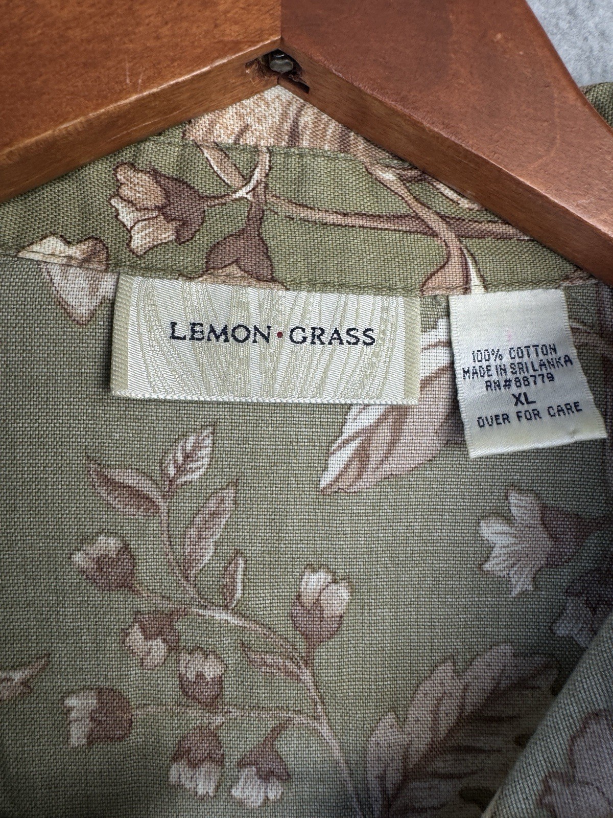 VTG Lemon Grass XL Green Floral Button Down Shirt 100% Cotton 90s Eclectic