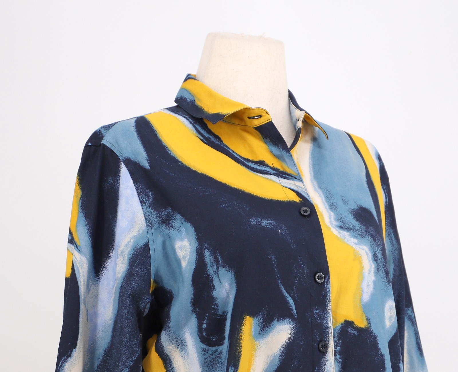 CHICO’S $105 No Iron Stretch Abstract Print Button-Down Tunic Shirt Size 2/US 12