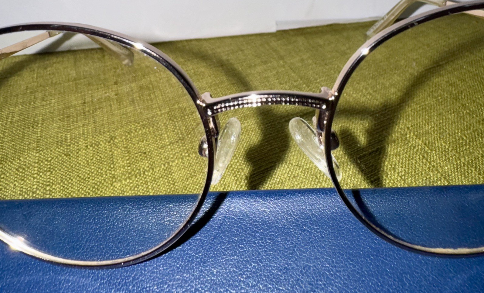 Quay Australia “I See You” Gold Metal Frame Round Blue-Light Blocking Glasses