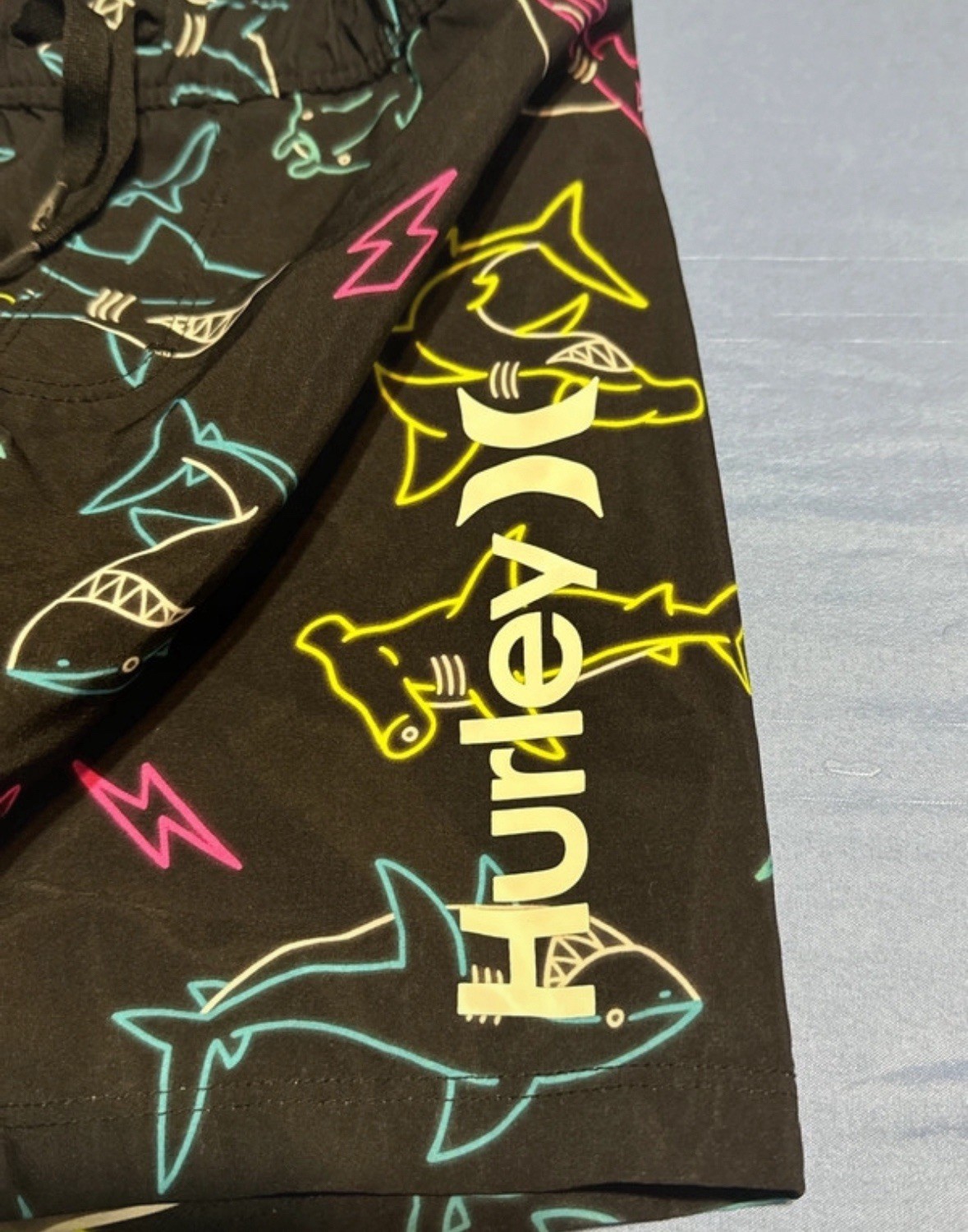 Hurley All over Neon Sharks/ Logo Black swim trunks/ board shorts boys size 4.