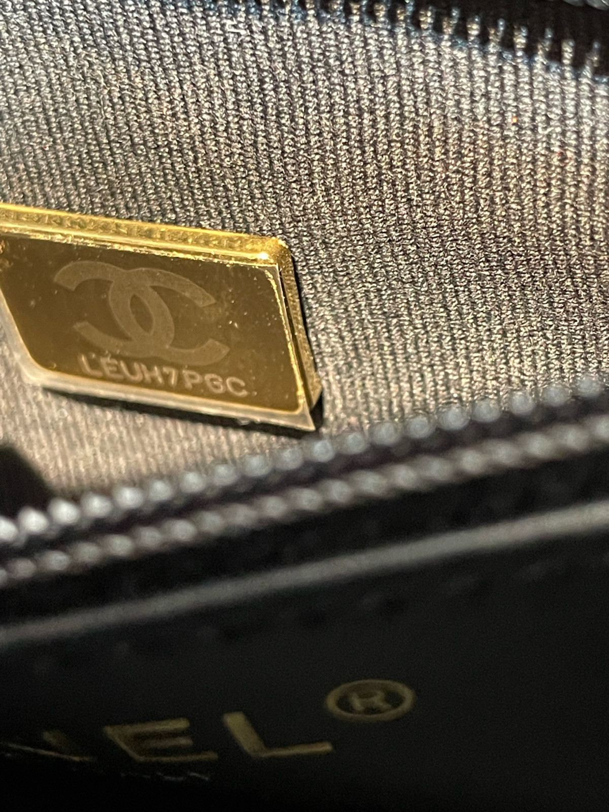 Chanel Mini Crossbody Bag（ 13.0×19×7.0）cm