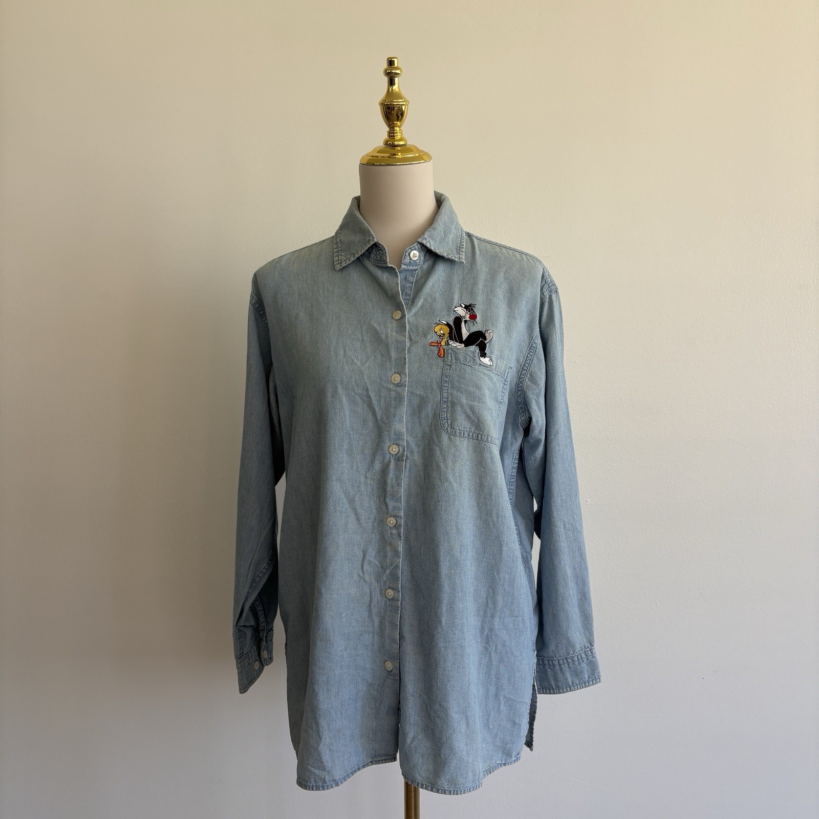 Vintage 90s Warner Bros Studio Store Tweety & Sylvester Denim Shirt Size S