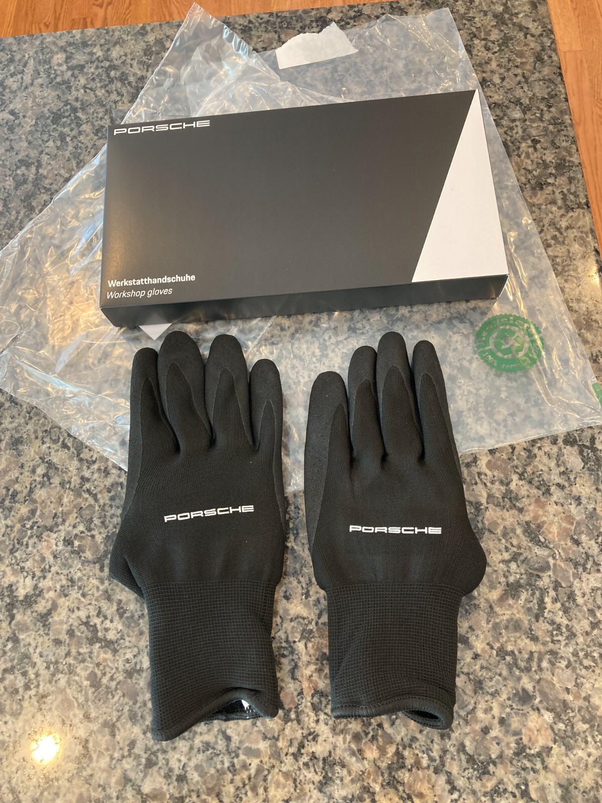 PORSCHE DESIGN FACTORY, OEM TECHNICIAN/SHOP/WORK GLOVES. MEDIUM SIZE 9. UNUSED.