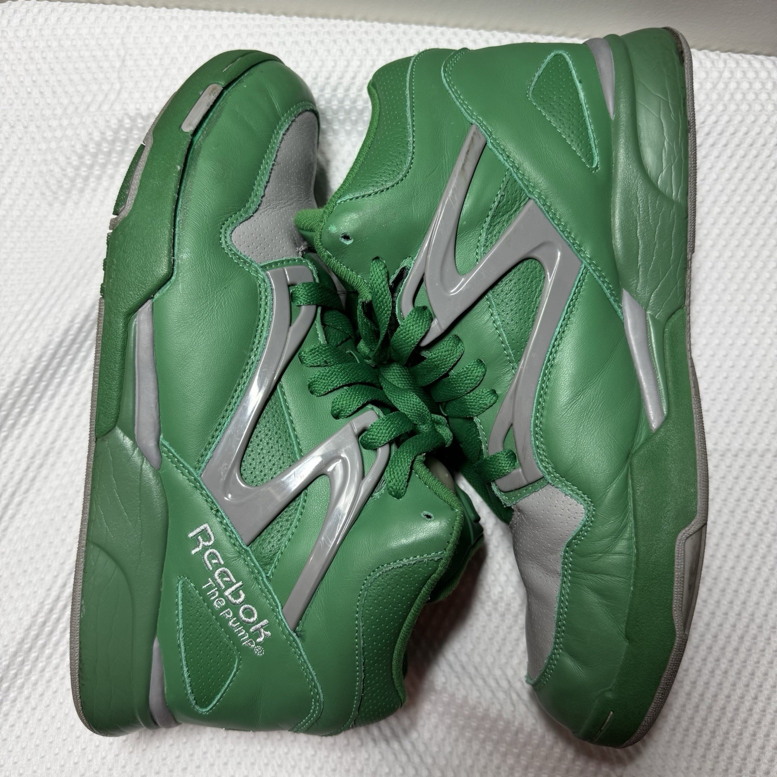 Reebok Pump Omni Zone 2 Celtics Rare 11.5