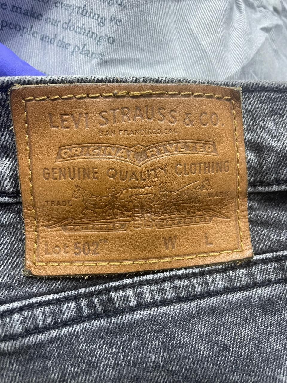 Levis 502 Premium Big E Jeans Men’s W46/L30 Faded Tapered Fit Denim Grey