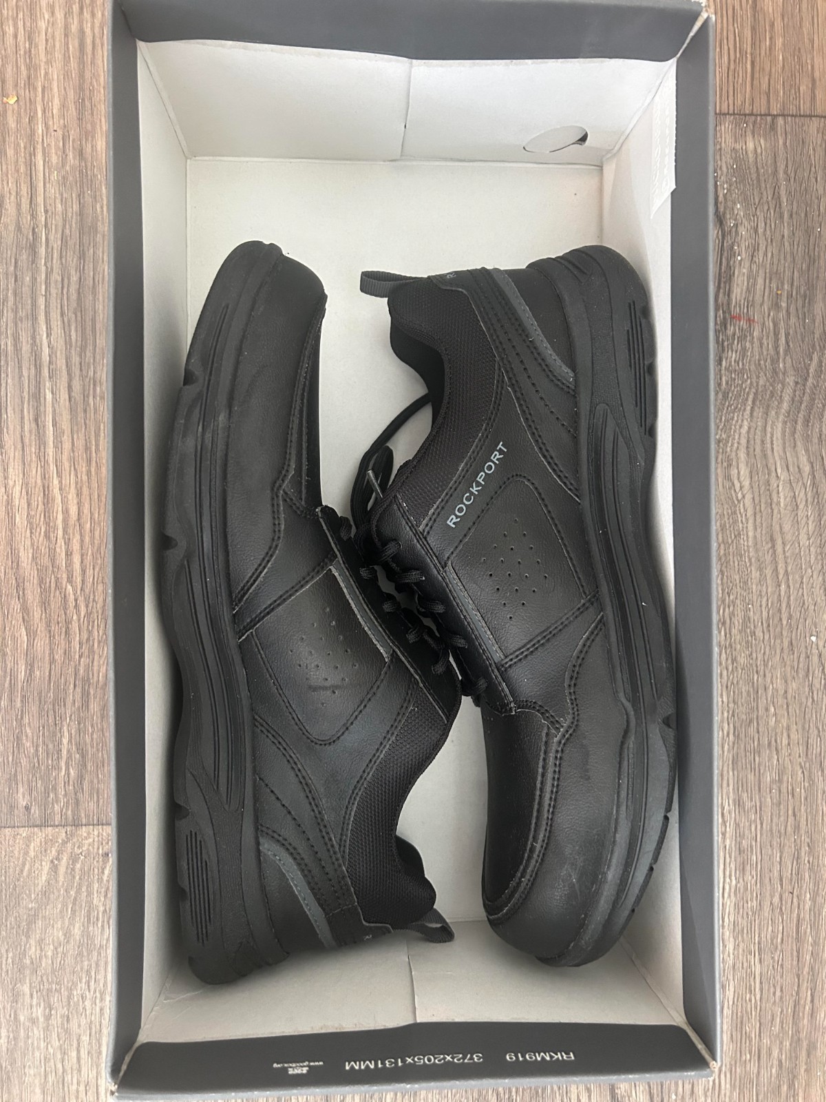 New Rockport men’s Walking Shoes, size US 10M, ROSMDGD, Black, Free Shipping