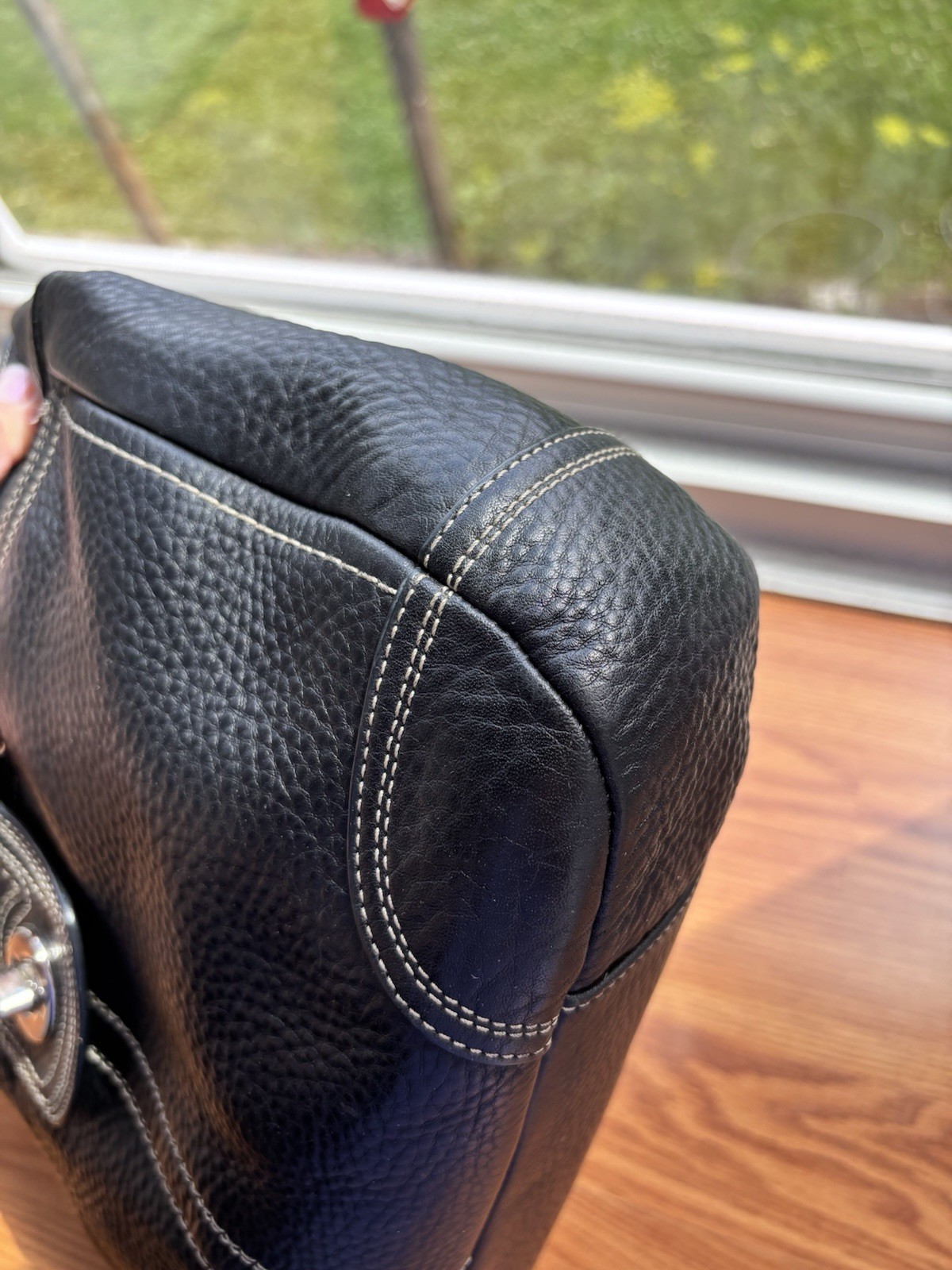 Coach Black Womens Pebbled Shoulder Bag Turn Lock F13956-See Description