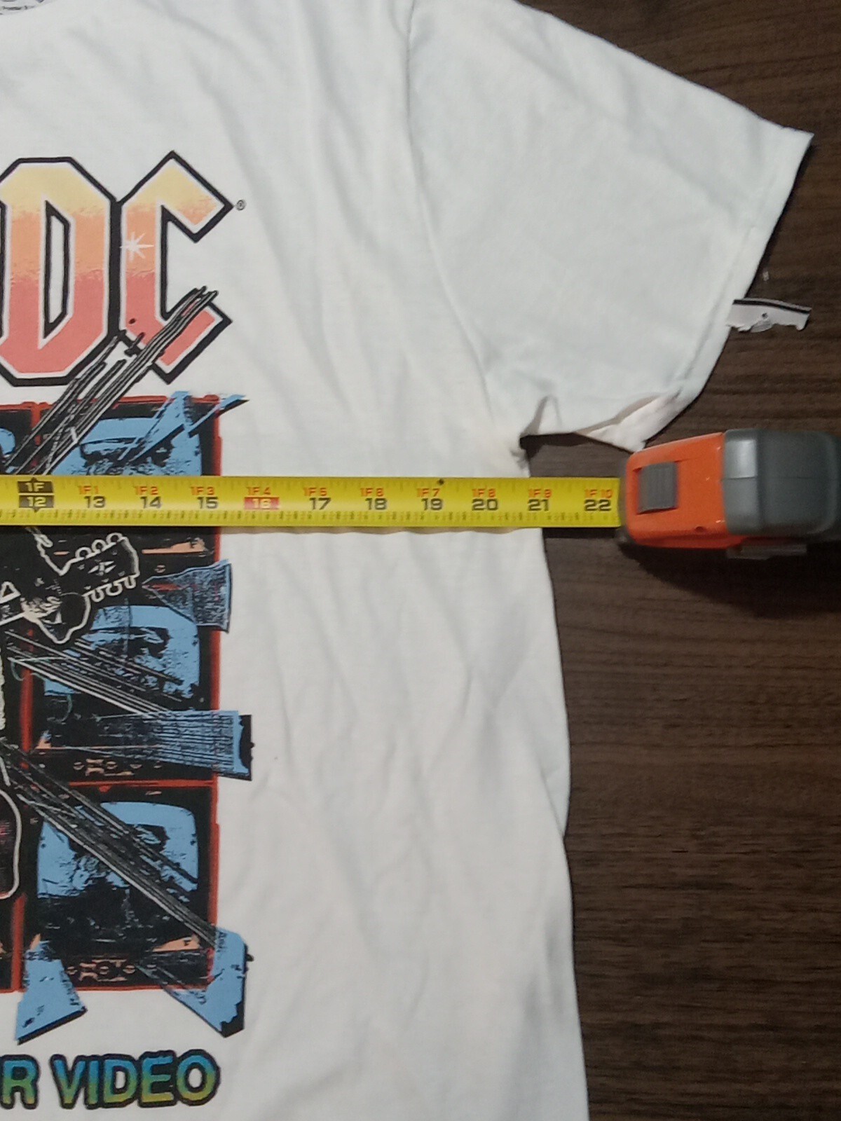 AC/DC T-shirt Men’s Size Large “Blow Up Your Video” Angus Young Tee