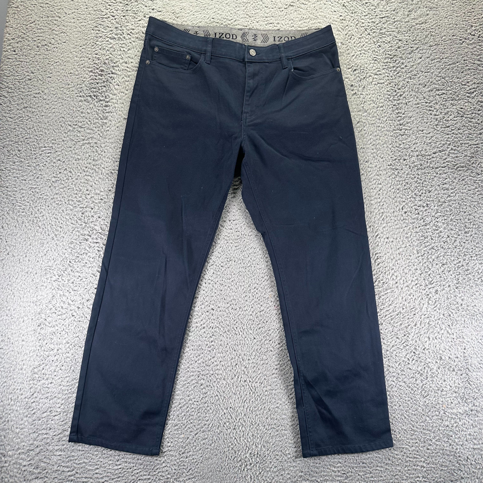 Izod Jeans Mens 36×30 Blue Cotton Denim Straight Leg Workwear Travel Stretch