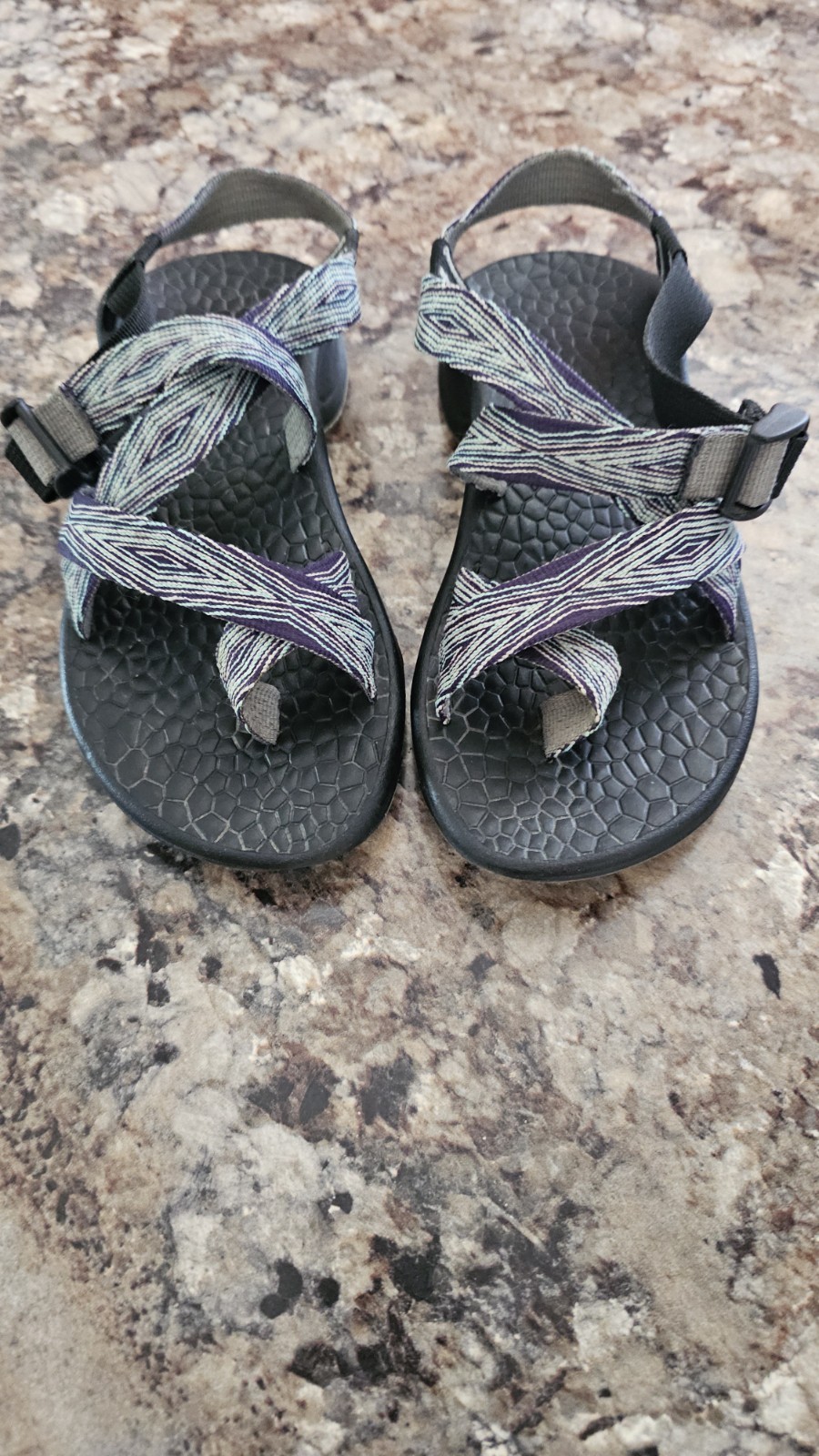 Chaco Women’s Black Gray Purple Strappy Sport Sandals Adjustable Buckle US 6