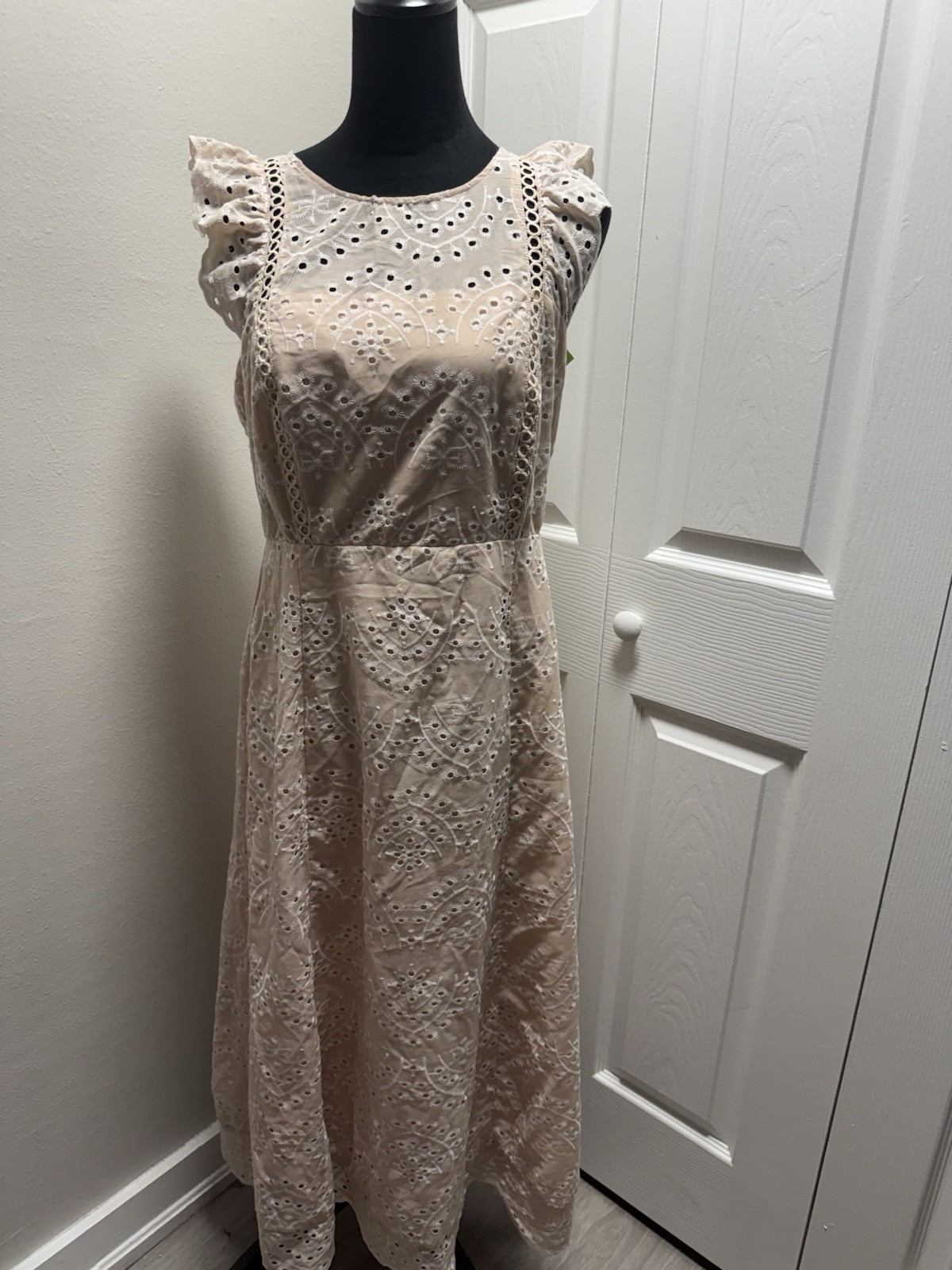 Sam Edelman Natural Solid Eyelet Midi Dress Ruffle Sleeve Round Neck 10 M65223