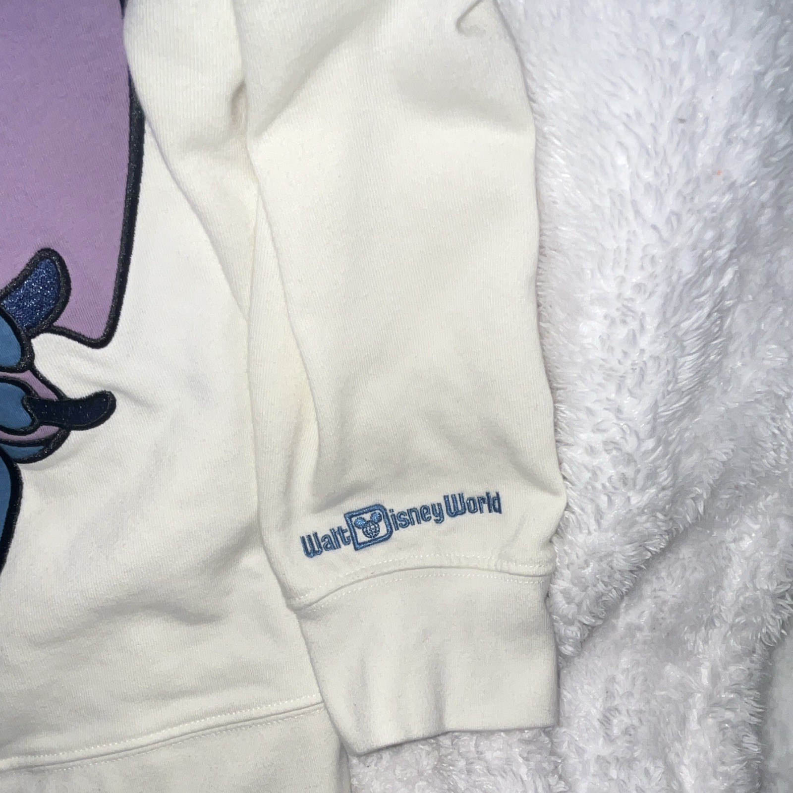 Disney Stitch Walt Disney World Graphic Fleece Crewneck Sweatshirt White XL