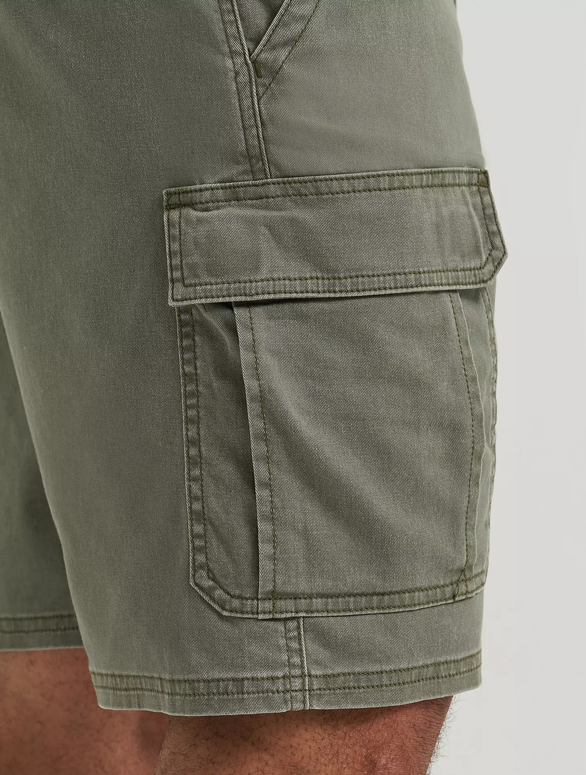 Men’s Wrangler Relaxed Fit Cargo Shorts w/ Stretch Olive Green CHOOSE SIZE 32-54