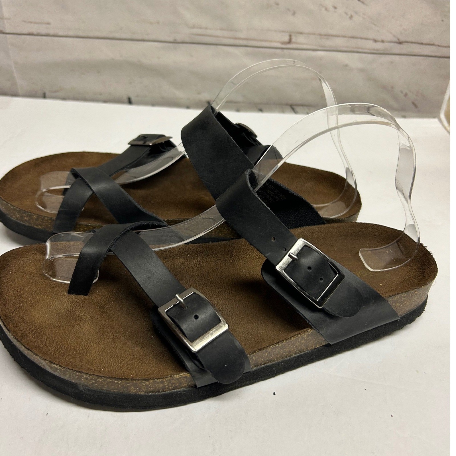 Mountain Sole Sandals Womens 9 Black Leather Buckle Toe Loop Bohemian Beach