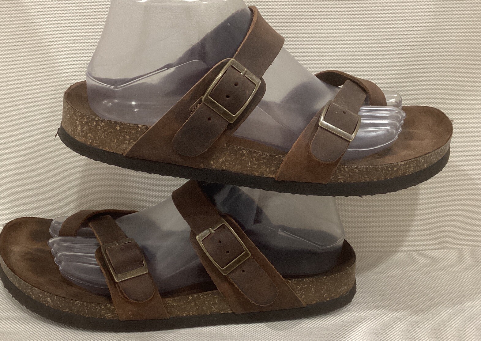 Mountain Sole Ladies Sandals Brown Leather Buckle Flat Flexible Size 9