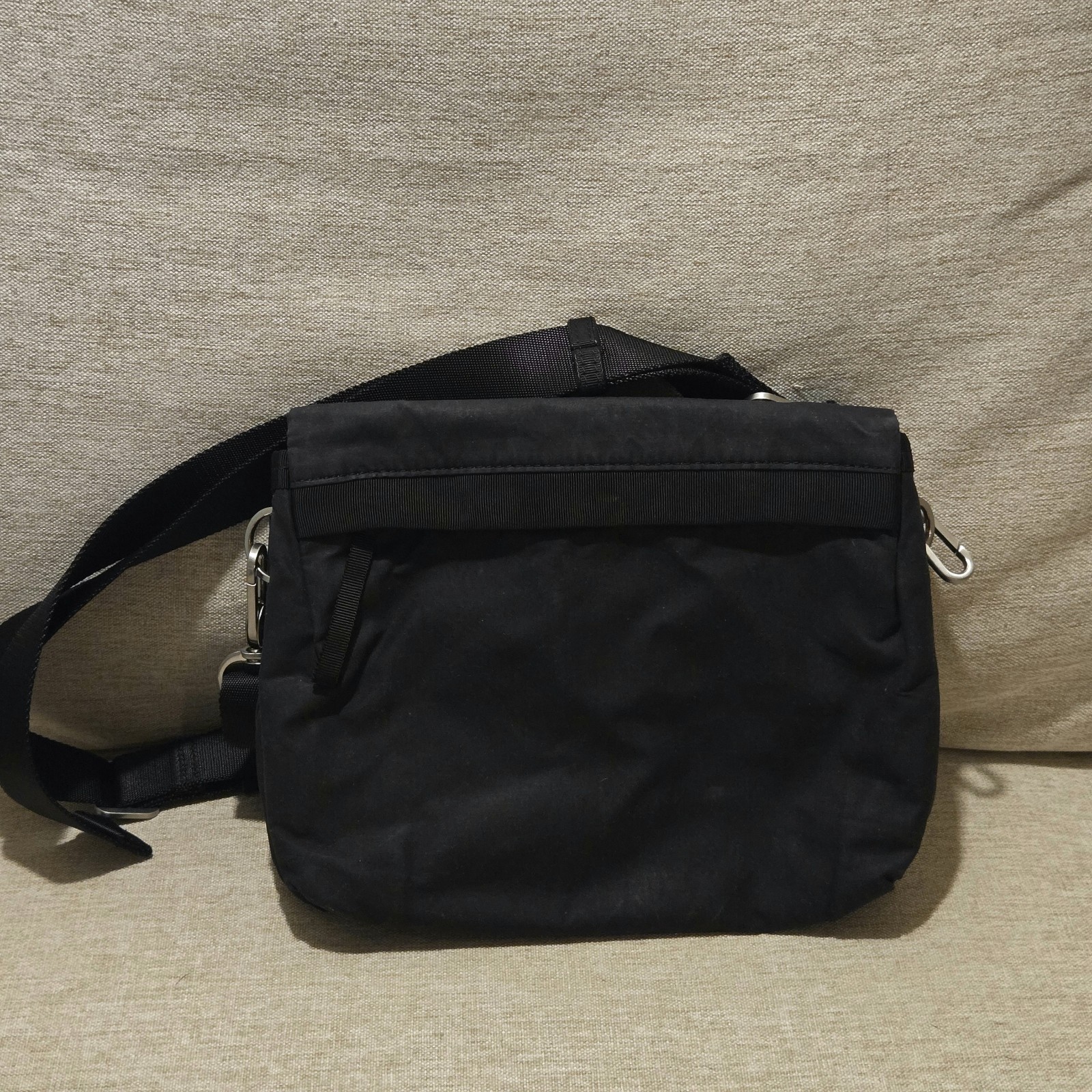 Lululemon Party Om “Go Your Om Way” Crossbody Black Nylon Messenger Bag Purse