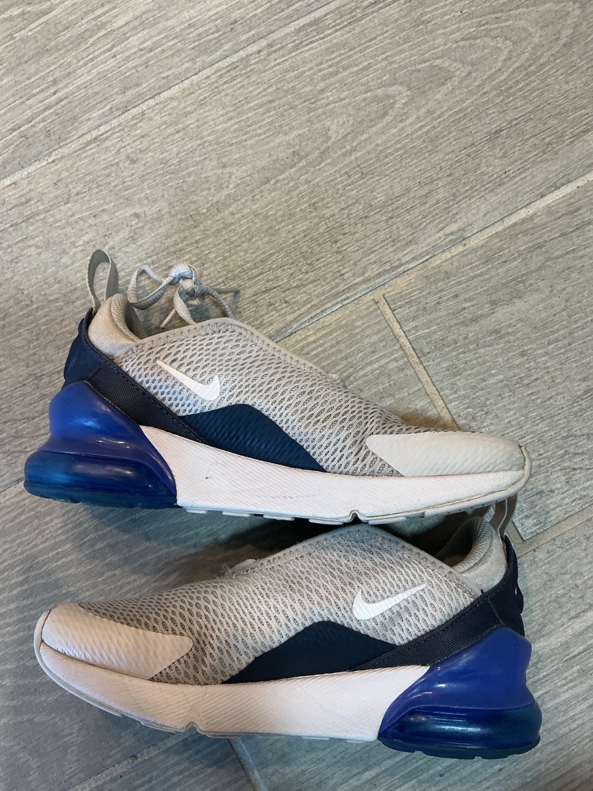 Nike Air 270 Gray Blue White Play School Sneakers Kids Sz 2Y AQ2372-041