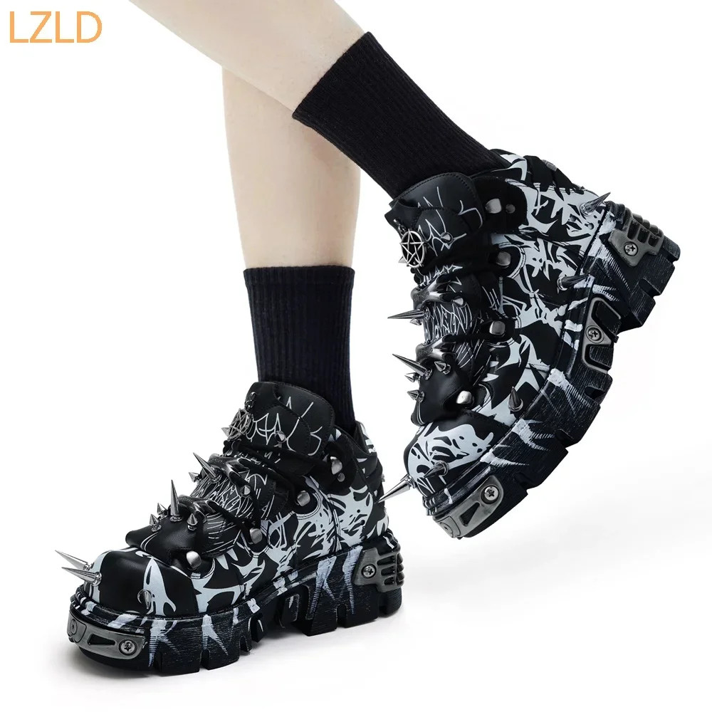 Men Platform Spiked Rivet Punk Motorcycle Boots Fashion Sports Rock Street Shoes