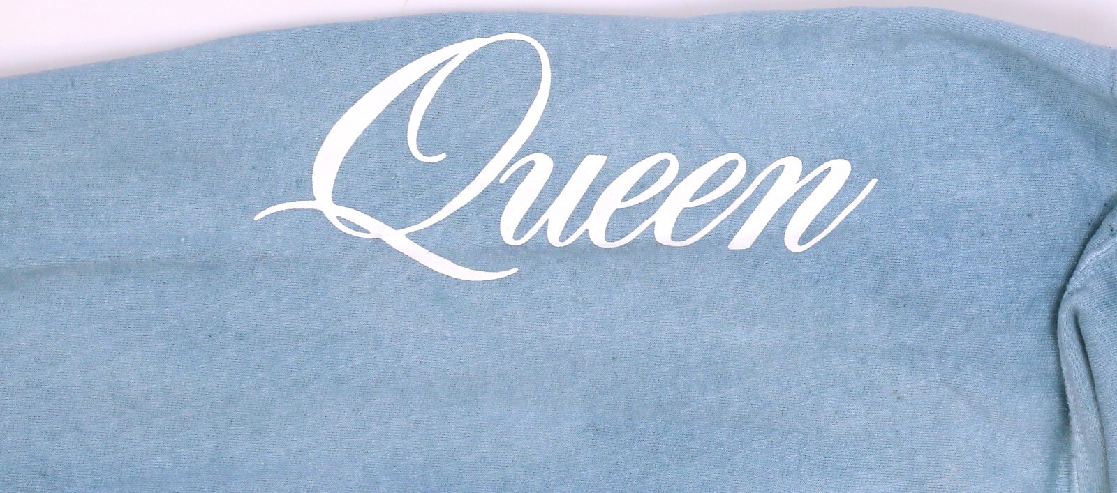 QUEEN OFFICIAL MERCH Distressed Unisex Hoodie Long Sleeve Sweatshirt. L. Blue.