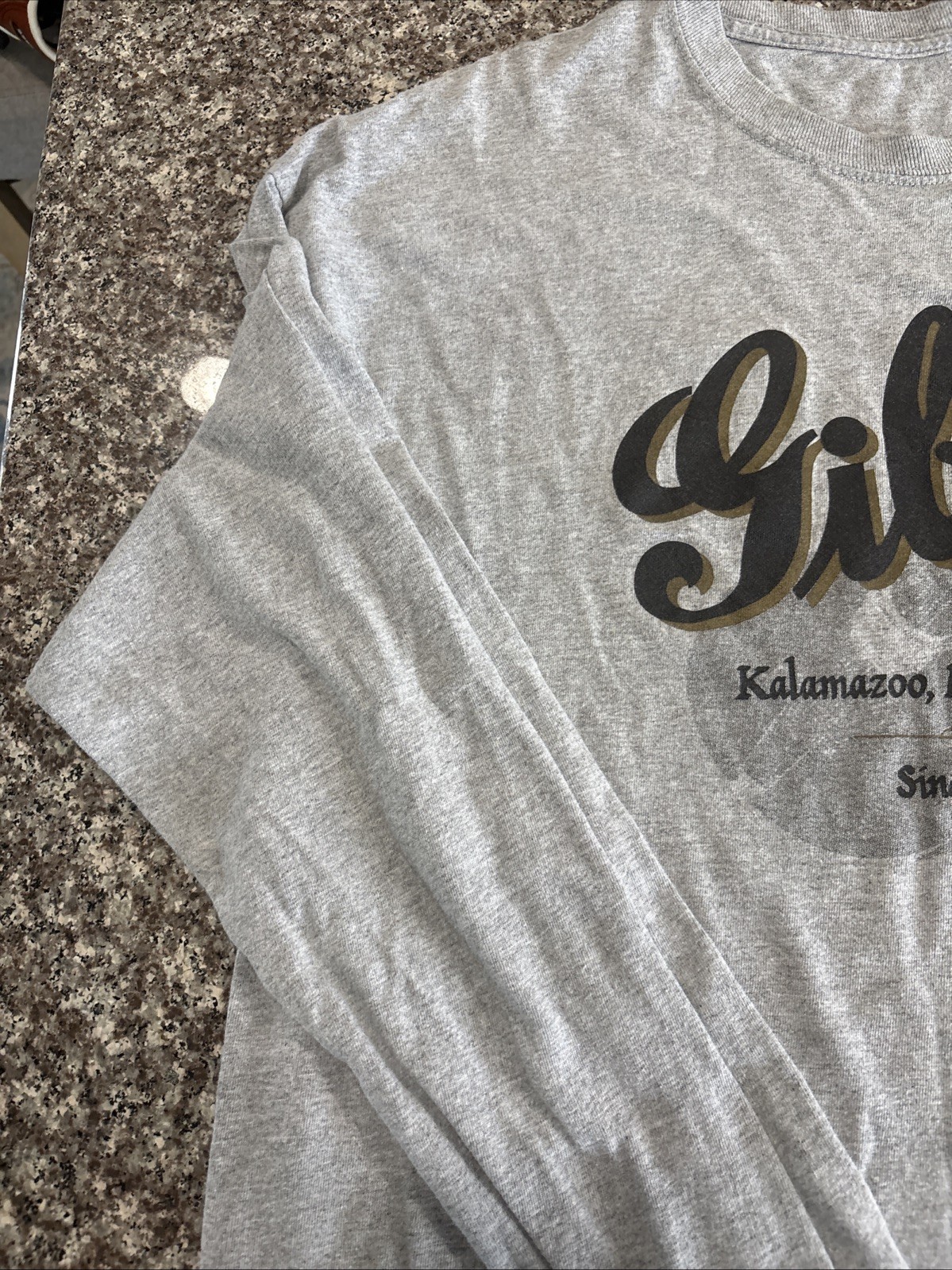 Gibson Guitar Long Sleeve Shirt XXL Gray Kalamazoo Michigan Since 1902