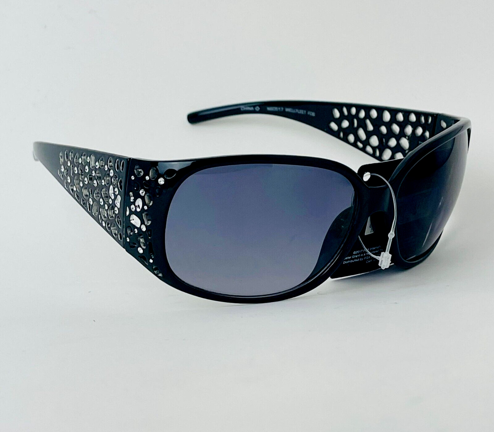 Fashion Sunglasses for Women Wrap Gradient 100% UVA-UVB Protection, Black WellFl