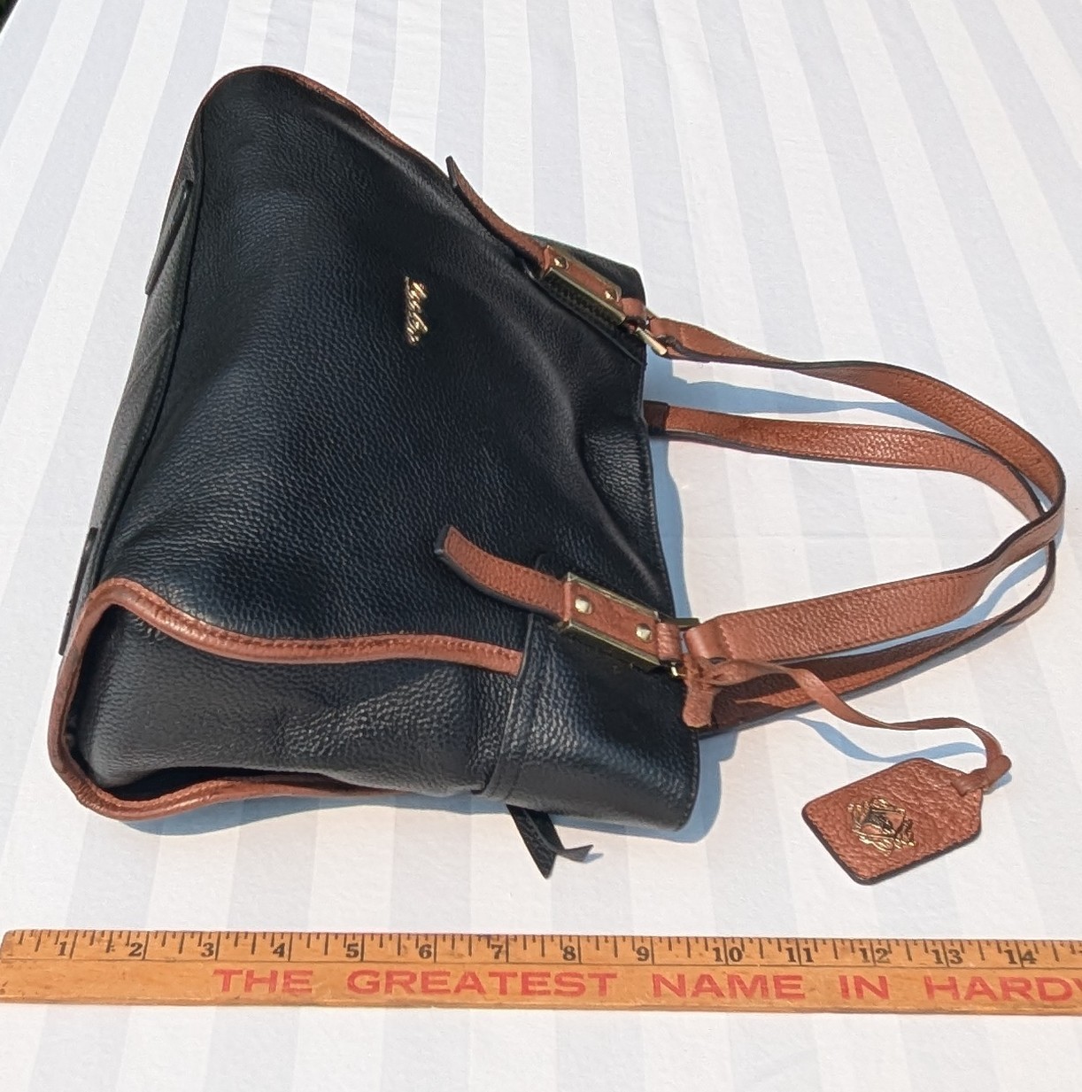 Zooler Black Brown Pebbled Tote Zip Gold Hardware Pockets Lined Bag Charm