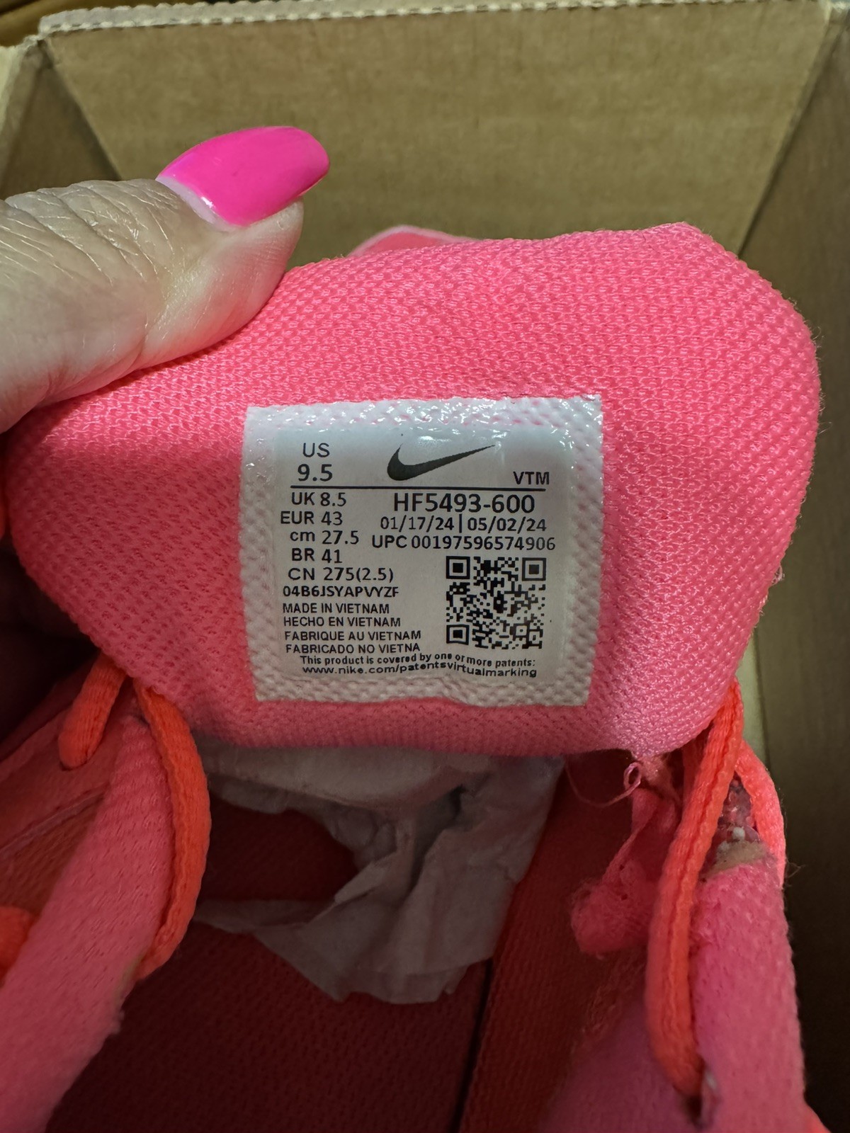 Nike Air Zoom Vomero 5 ‘Hot Punch’ Men’s Sneakers Size 9.5