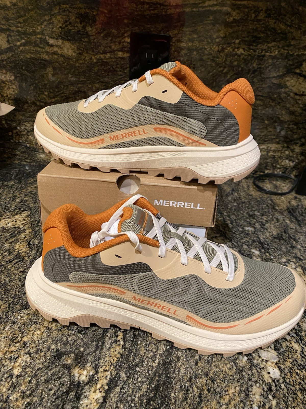 NEW Mens Merrell Fly Strike 2 Trail Running Shoes, size 10