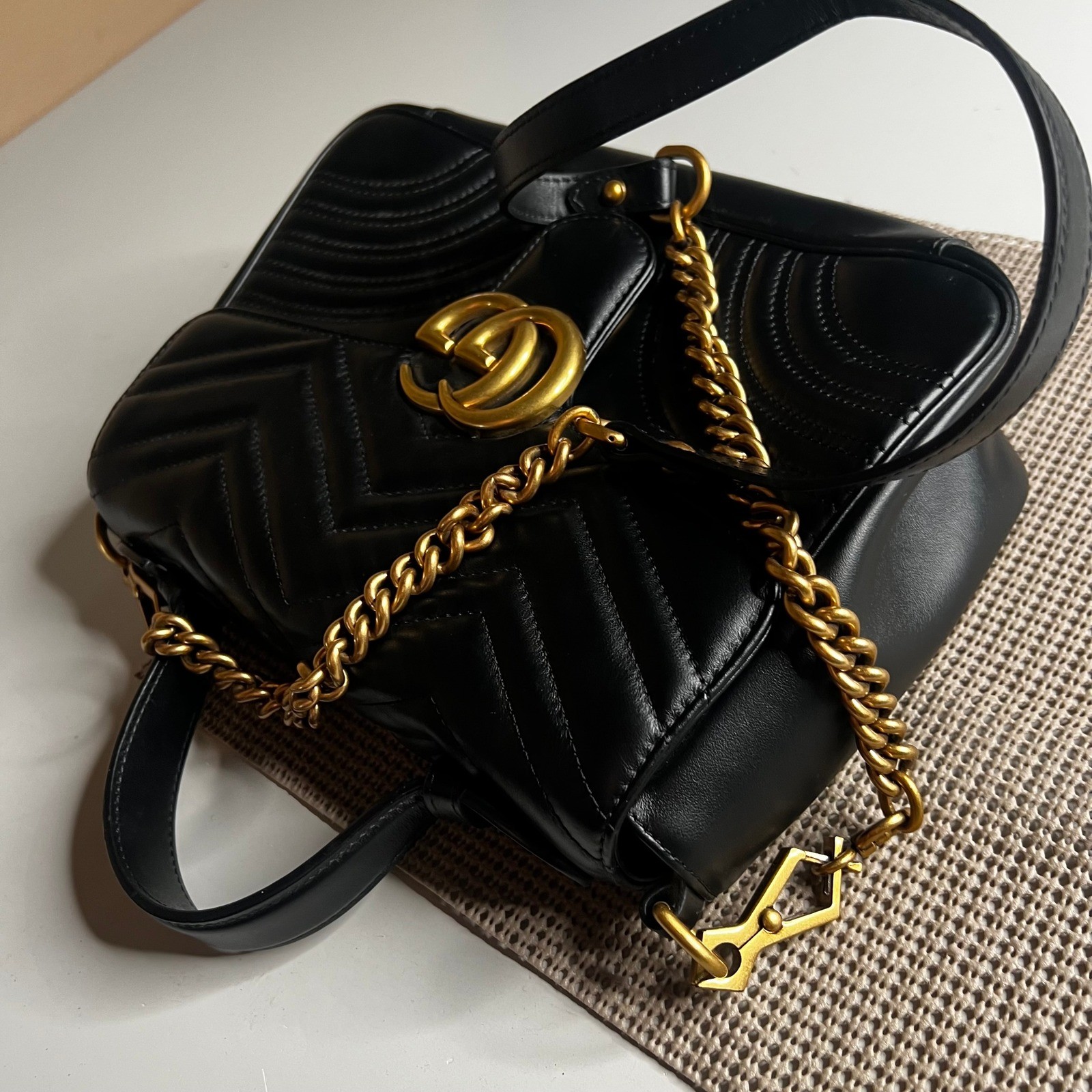 Gucci GG Marmont Matelasse Black Leather Top Handle Bag 498110 Small