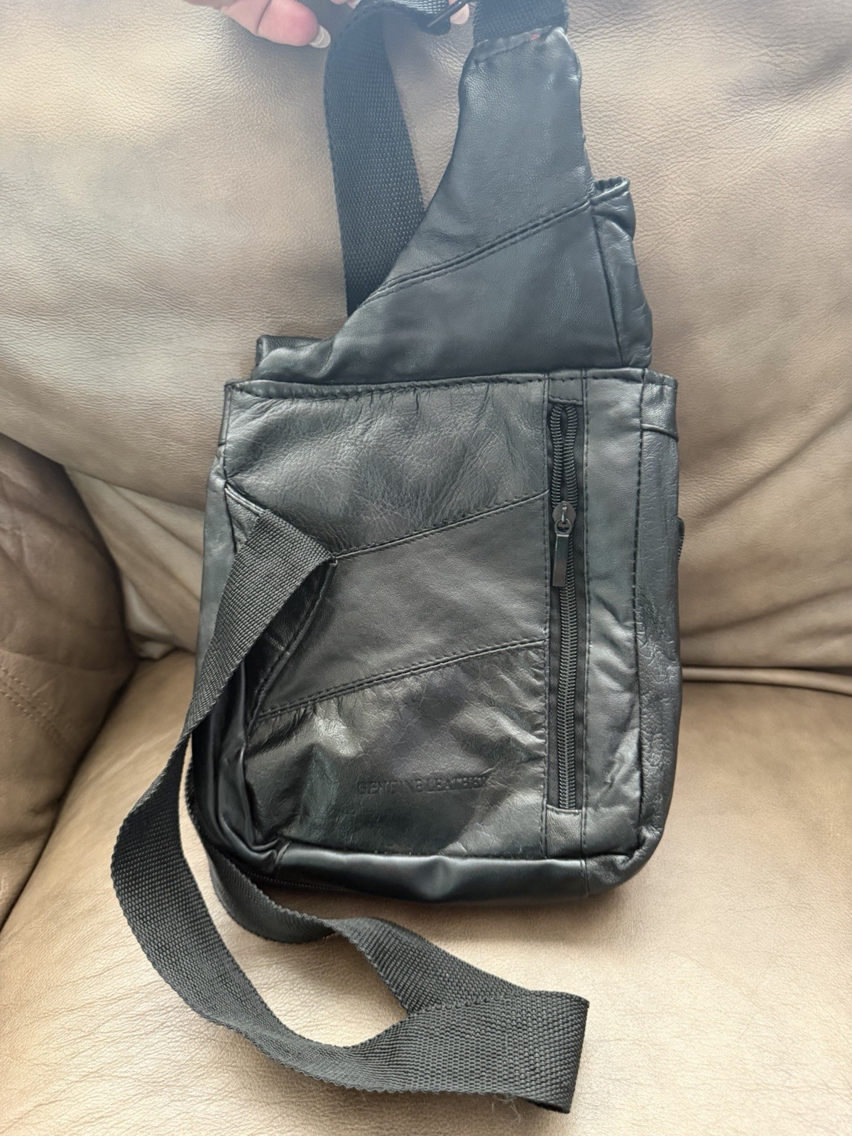 Baggallini Black Crossbody Bag Zip & Magnetic Closure Adjustable Strap Pockets