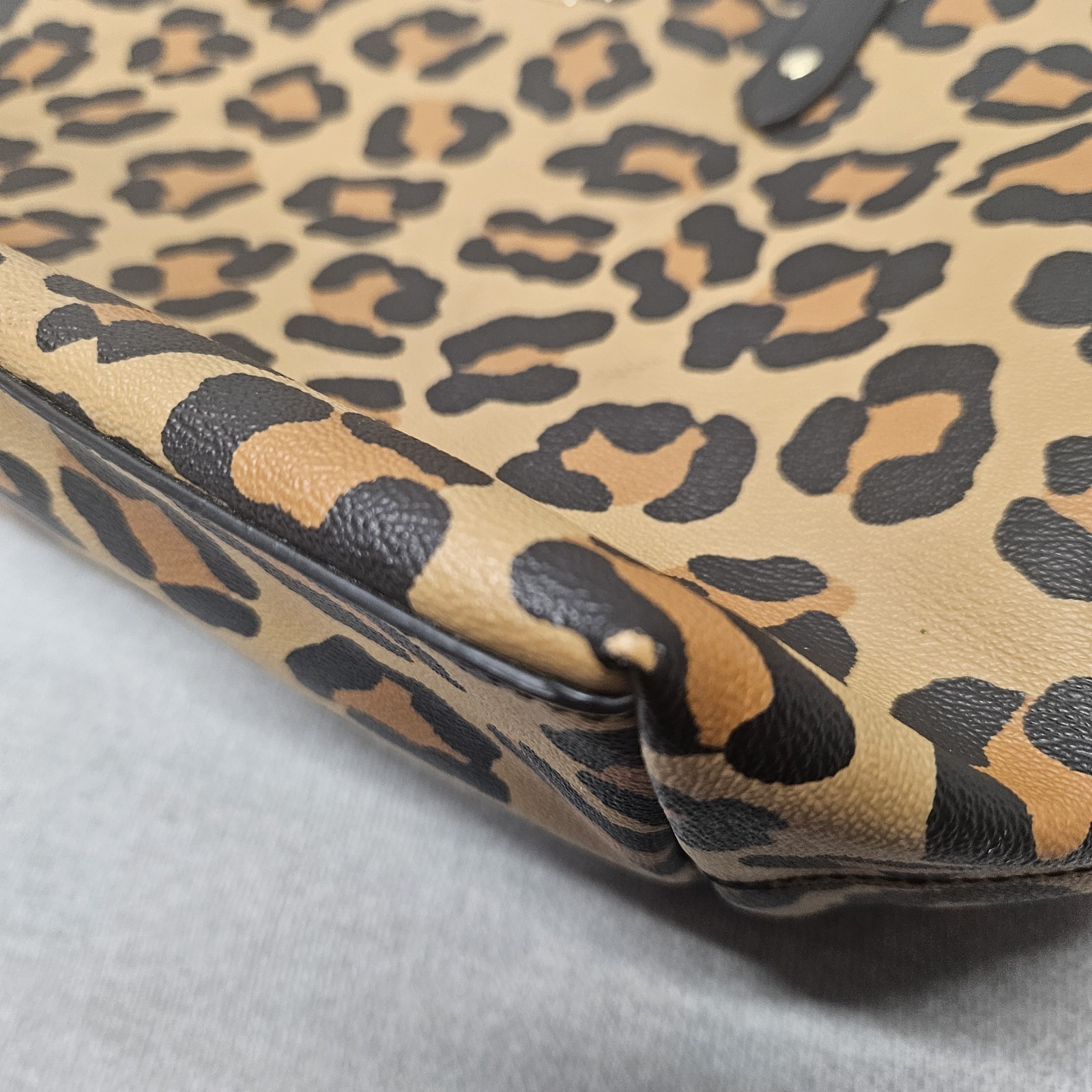 Coach F36883 City Zip Tote Leopard Ocelot Print Coated Canvas Shoulder Bag
