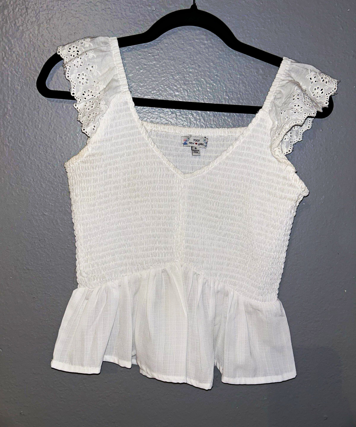 Poof New York S Smocked Peplum Blouse V-Neck Sleeveless White Eyelet Ruffle