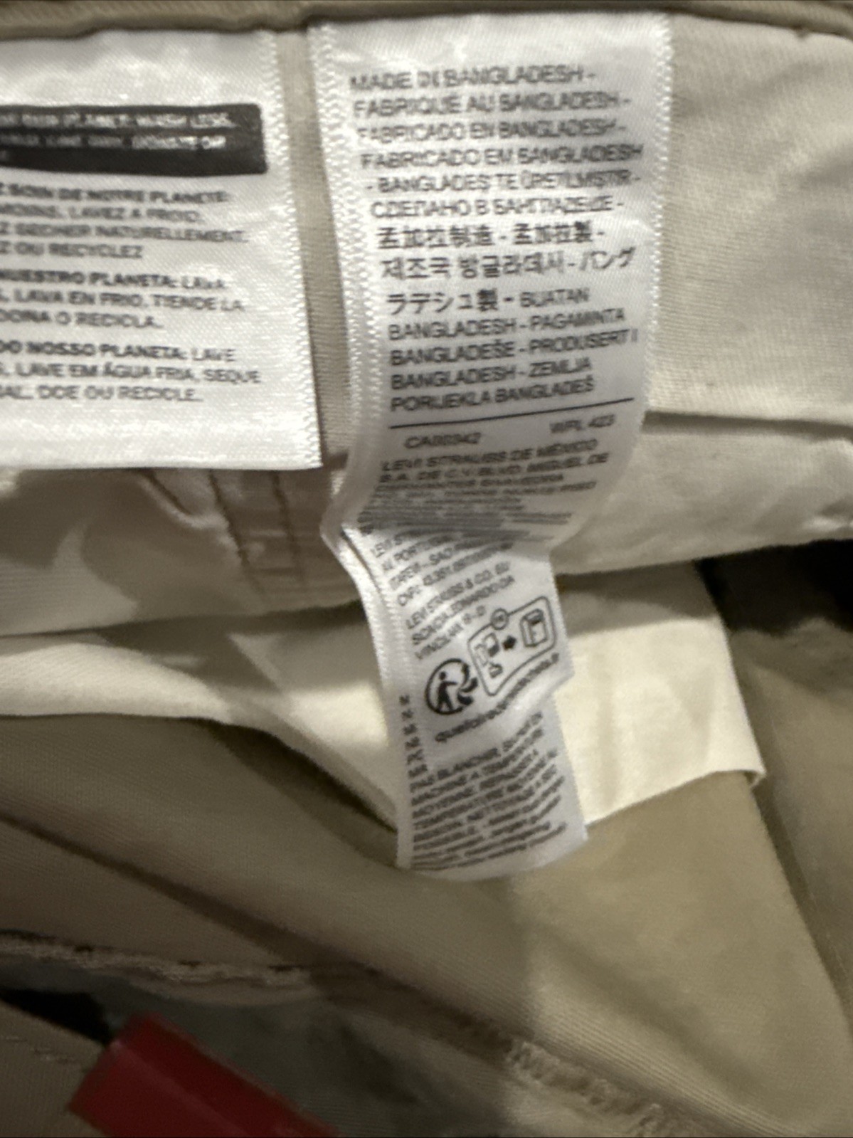Levi’s Men’s 514 Straight Stretch Jean Tan Size 40×30 Sits Below Original Tan