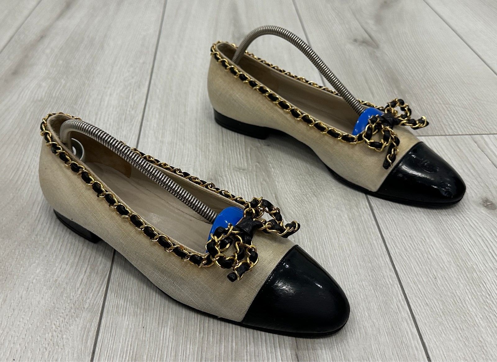 Chanel Two-Tone Chain Bow Canvas Ballet Flats Beige Black CC Logo Size 37.5
