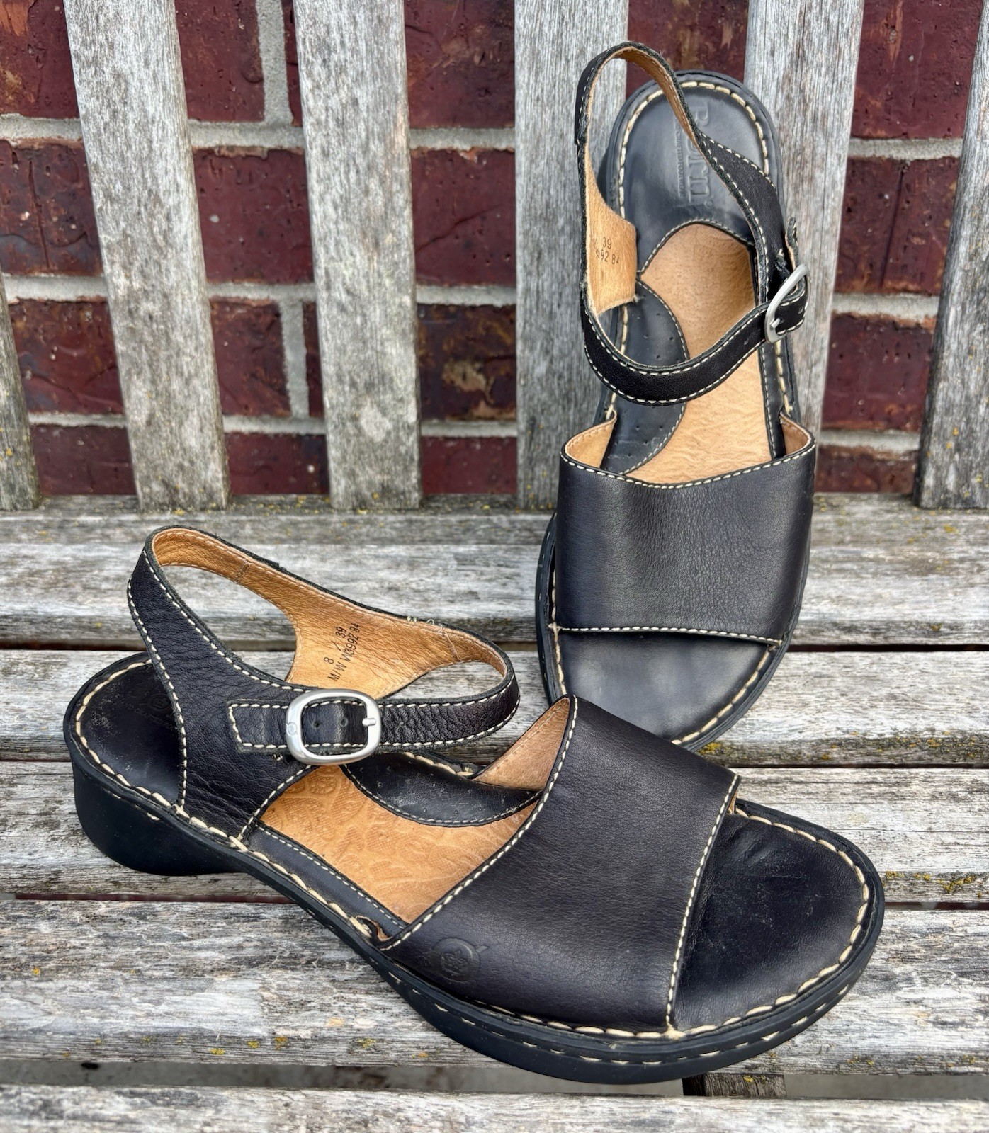 BORN Black Leather Ankle Strap Sandals Comfort Shoes 8 39 M/W