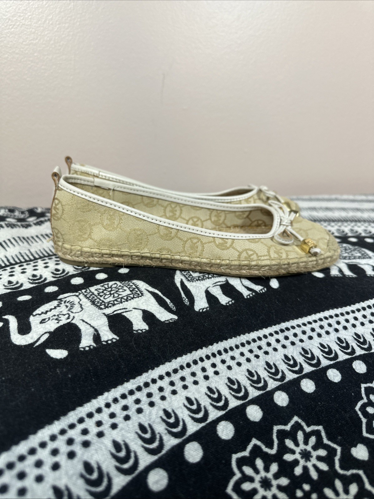Michael Kors Espadrille Flats Womens 7 Tan Excellent Bow Logo AG11K