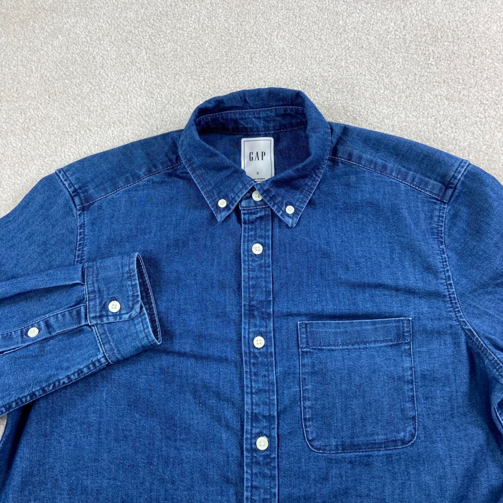 Gap Denim Shirt Mens Size S Blue Button Down Long Sleeve Cotton Blend Stretch