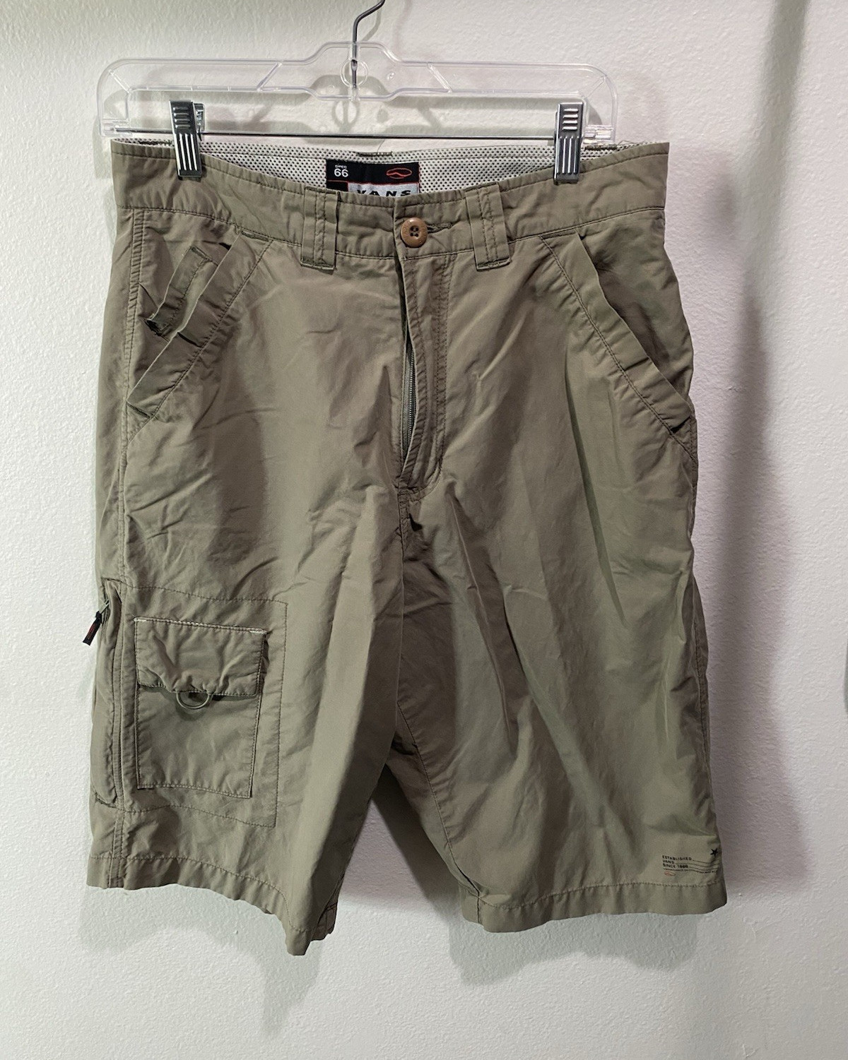 Y2K VANS Men’s Beige Cargo Shorts Cotton/Nylon Button Closure Cargo Pockets