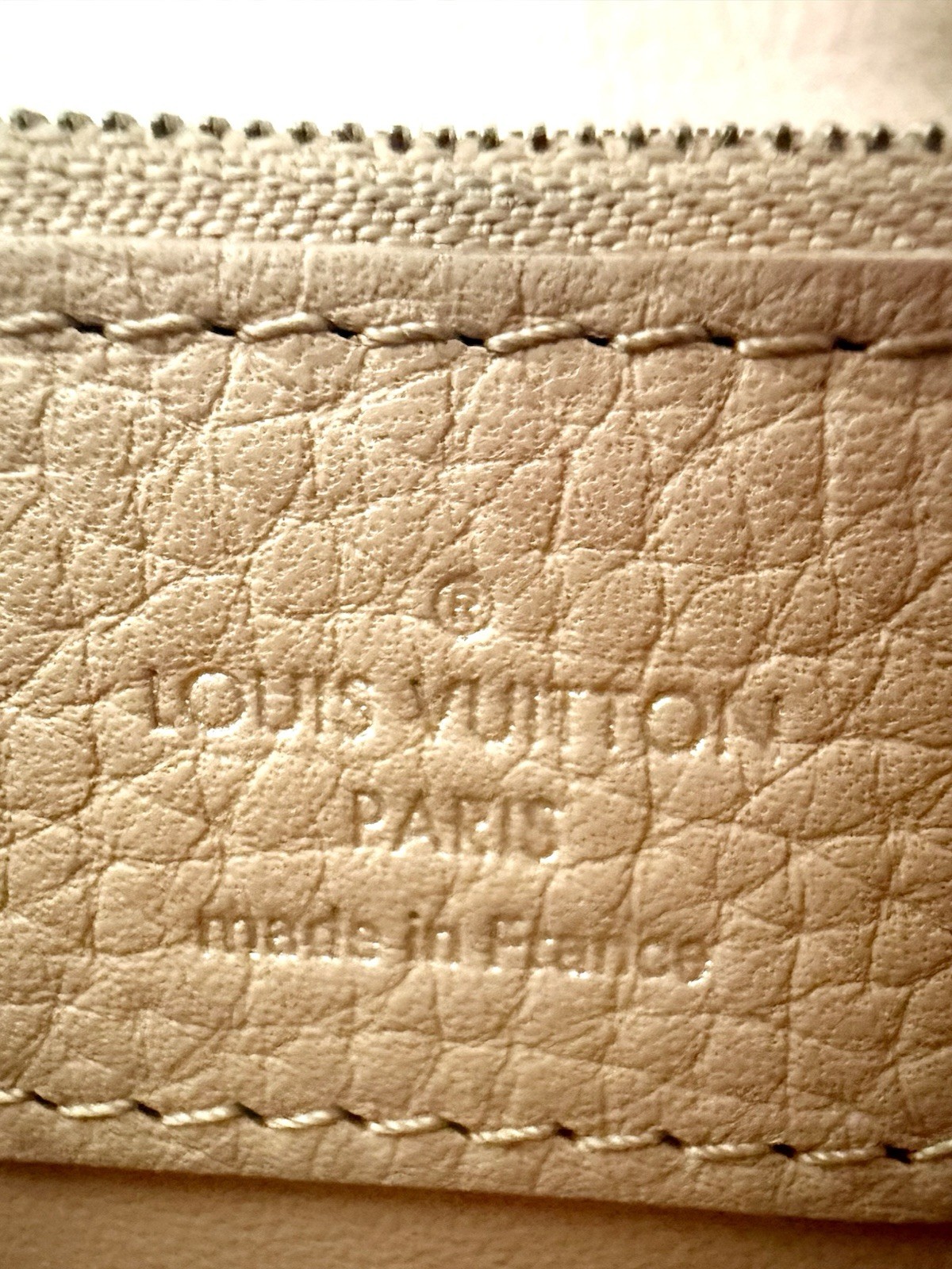 Authentic Louis Vuitton Capucines MM Taurillon Leather Top Handle Bag w/COA