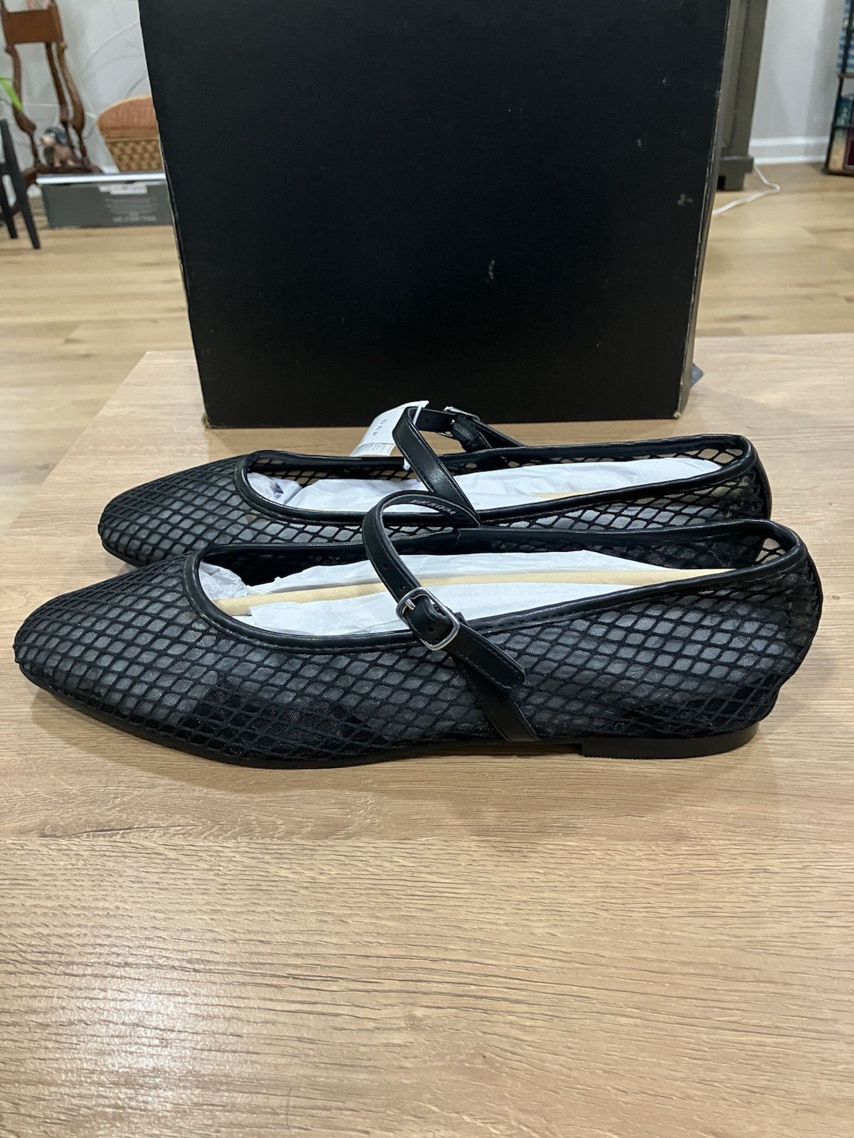 Gap Women’s Synthetic Mesh Mary Jane Flat Shoes Size 10 NWT