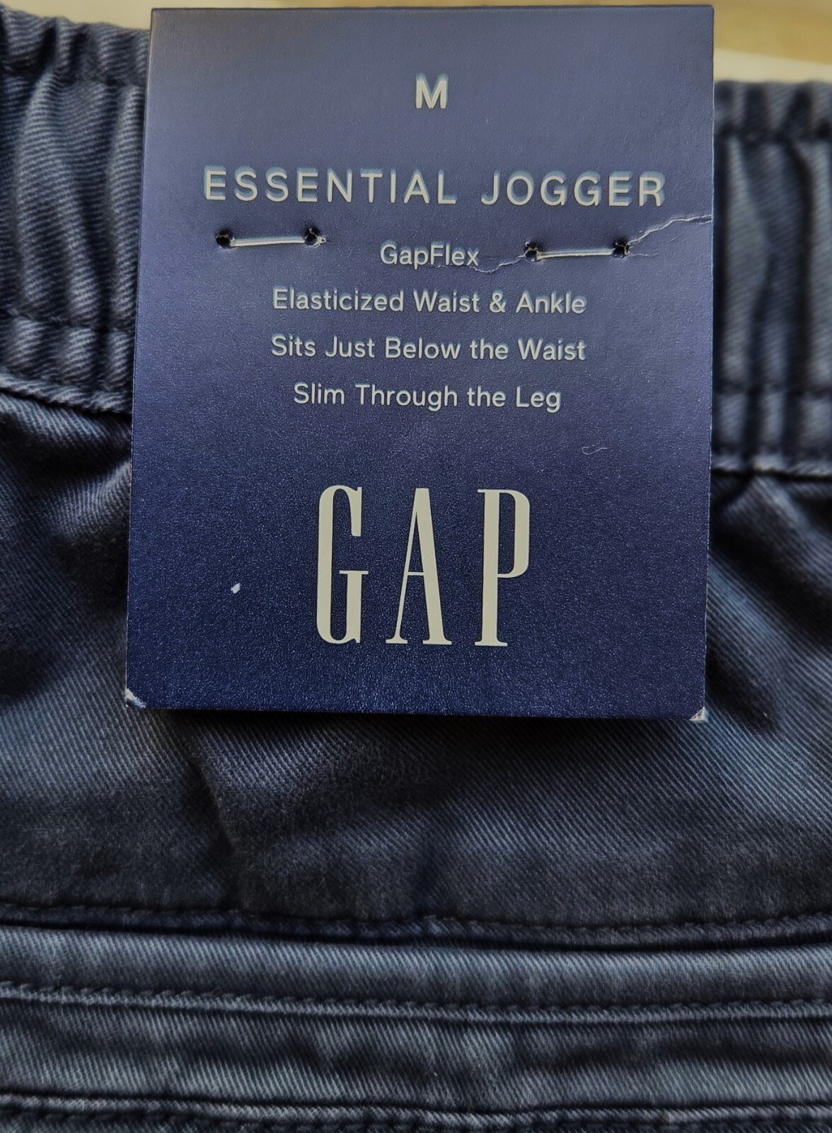Brand New GAP Men’s Size M (W32 to W34) Chino Jogger Pants in Dark Charcoal Gray