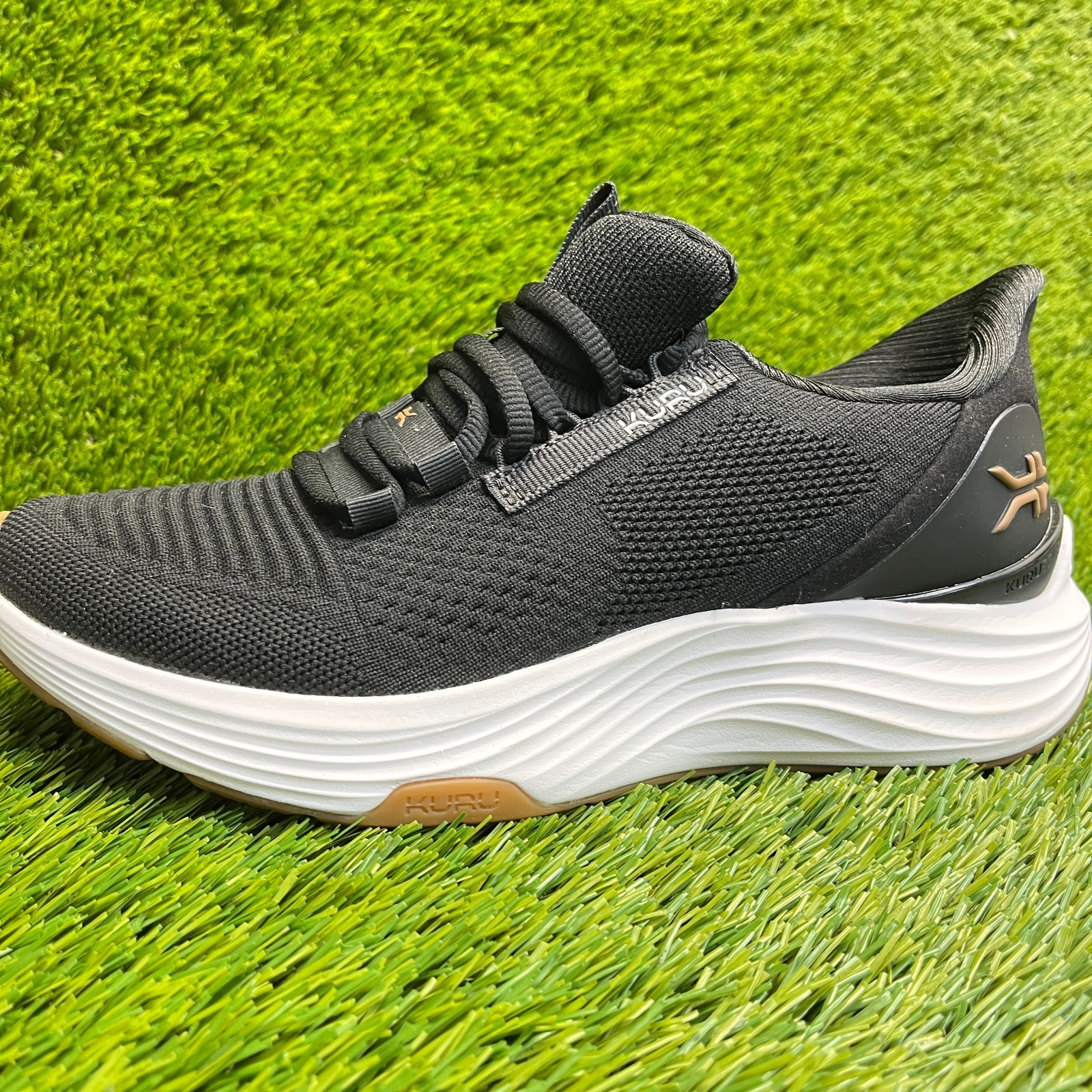 Kuru Atom 2 Womens Size 8 Black White Athletic Running Walking Shoes Sneakers