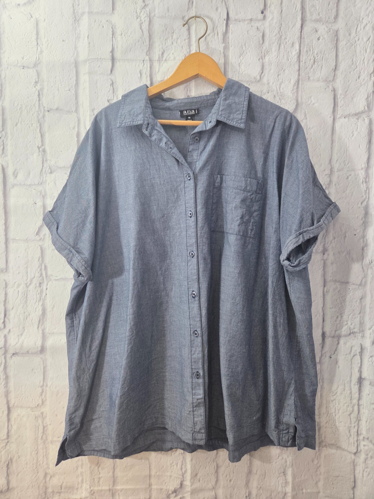 A.n.a. Woman 0X Light Blue Collared Button Front Lightweight Cuffed Blouse