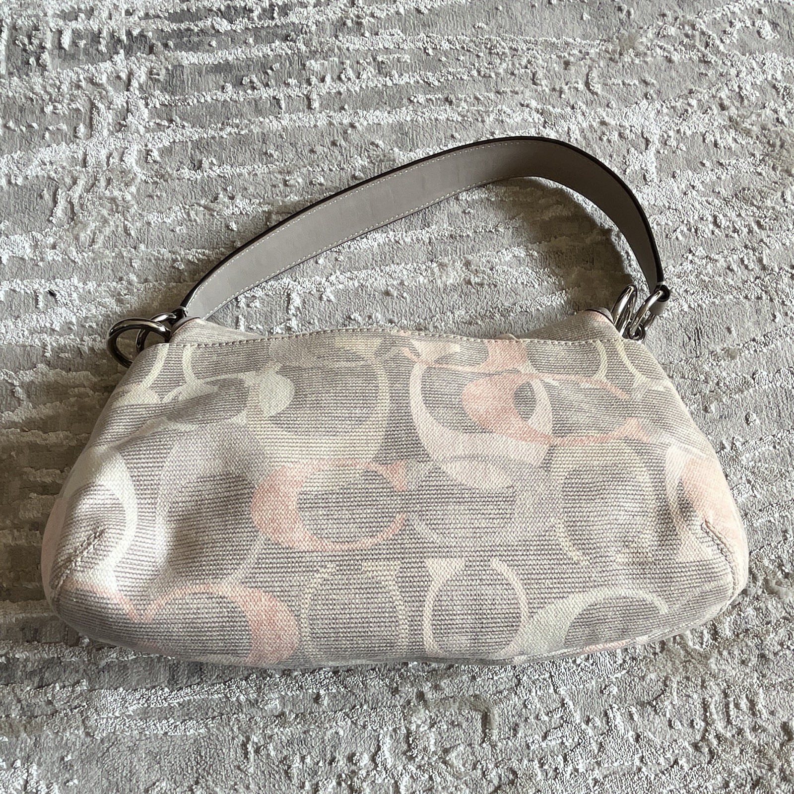 RARE, Authentic coach bag style F19238￼
