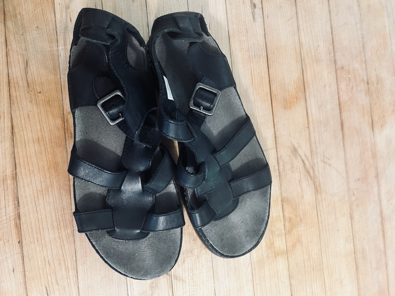 Chaco Womens 6 (37) Leather Sandals