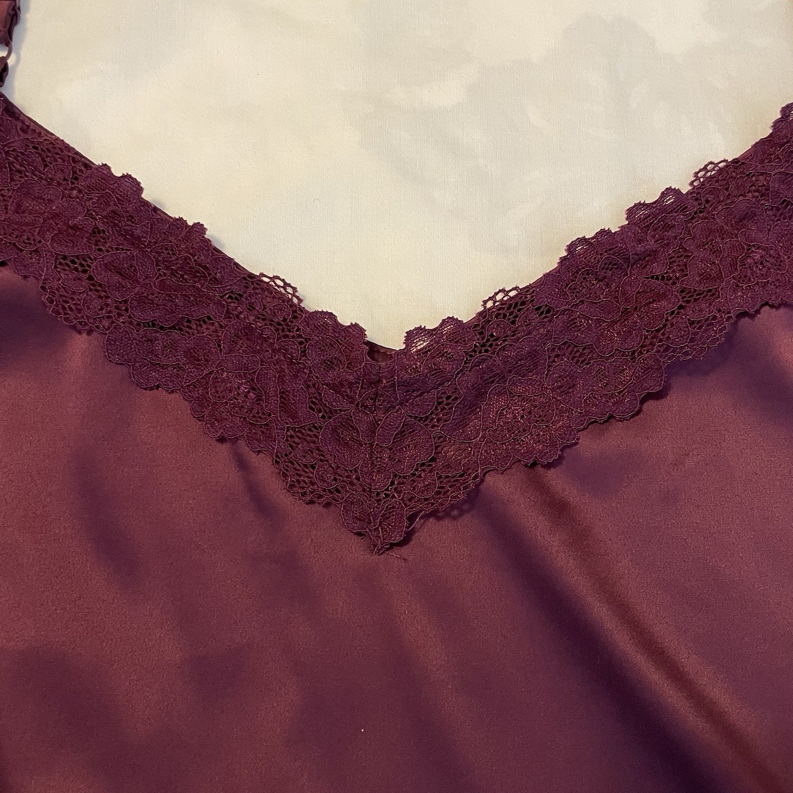 Torrid Spaghetti Strap Cami Tank, Size 4 Deep Burgundy Polyester Silky Soft