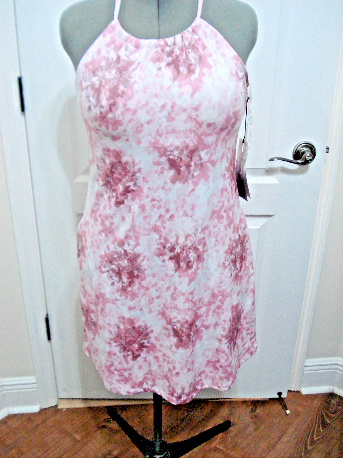 Kyodan Freedom Trail Stretch Rose Tie-Dye Athletic Dress Built-In Bra NWT Sz. M
