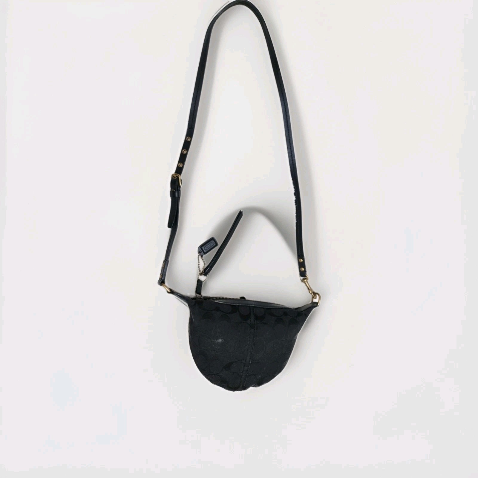 COACH Black Signature CC Fabric Hobo Crossbody Mini Purse J0671-10840